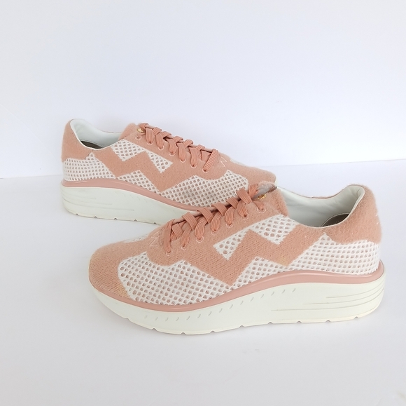 Stuart Weitzman Hartlee Knit Sneakers Size 40 - Picture 2 of 11